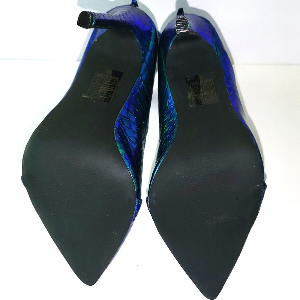 AMI CLUBWEAR | Blue Laced Green Scaled Heels - Picture 8 of 9